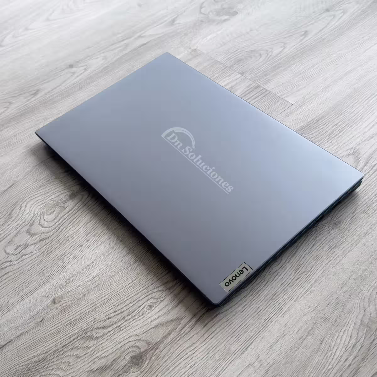 Laptop Lenovo Core i5-13420h 8GB RAM ddr5 SSD 512GB | RED | Ecuador Quito Tumbaco