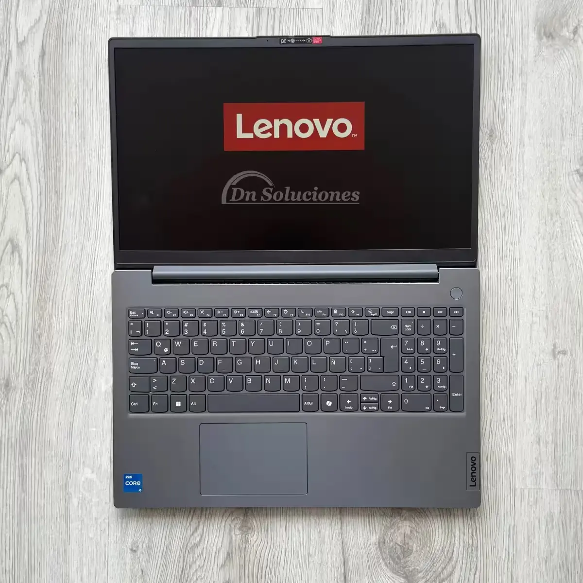 Laptop Lenovo Core i5-13420h 8GB RAM ddr5 SSD 512GB | RED | Ecuador Quito Tumbaco