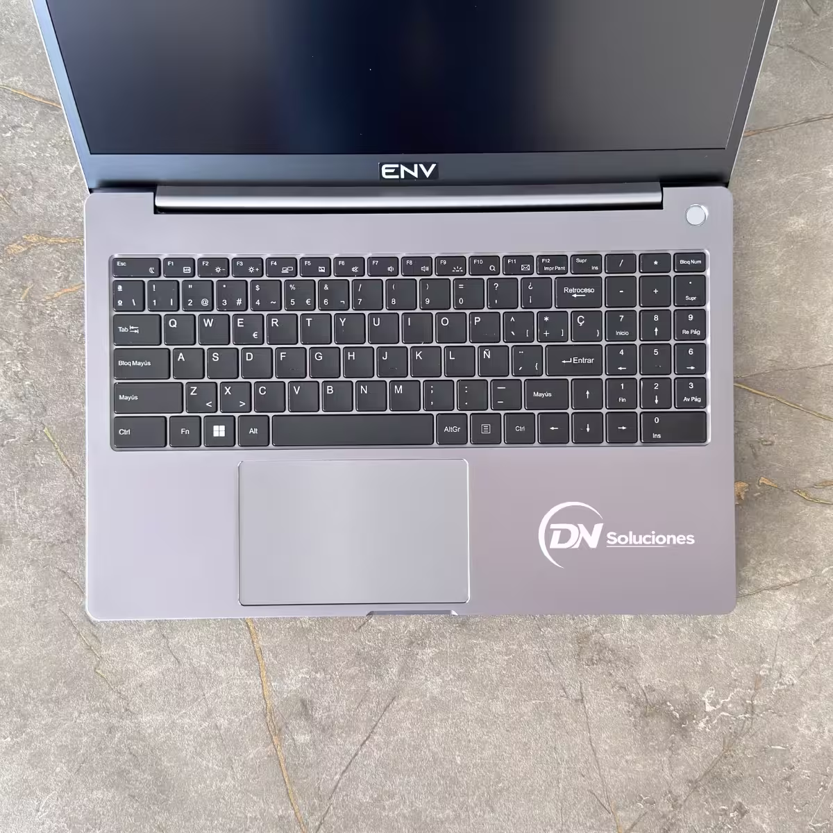 Laptop ENV 15 Ryzen 5 5625U | 8GB RAM 256GB SSD | Windows 11
