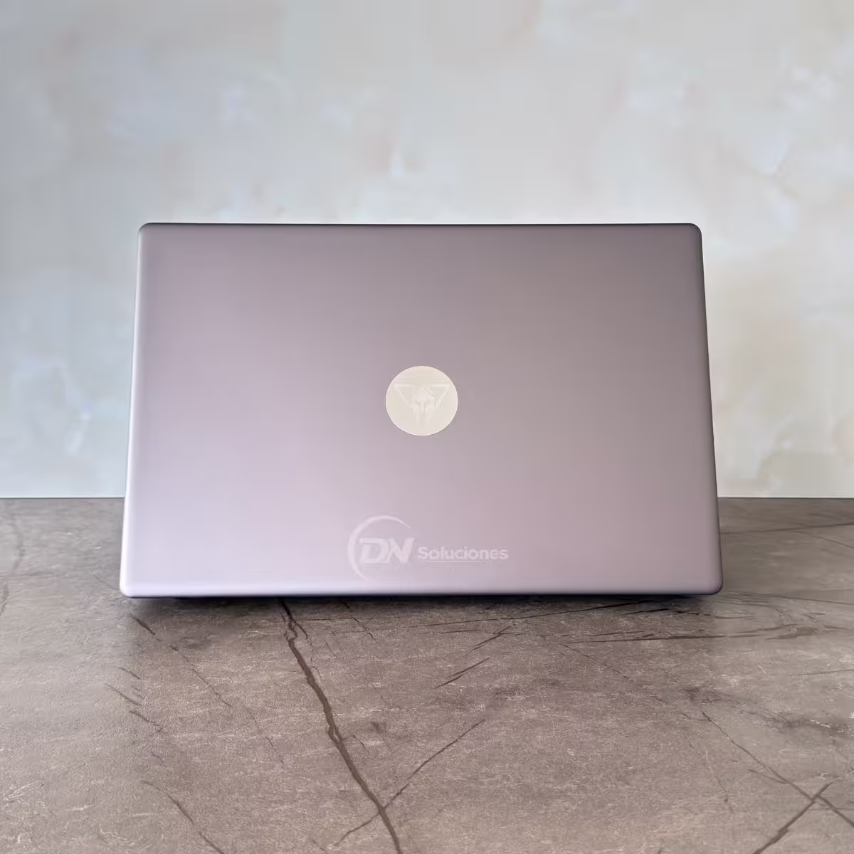 Laptop ENV 15 Ryzen 5 5625U | 8GB RAM 256GB SSD | Windows 11
