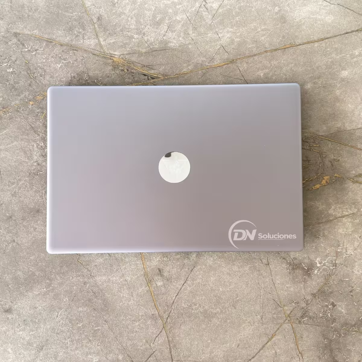 Laptop ENV 15 Ryzen 5 5625U | 8GB RAM 256GB SSD | Windows 11