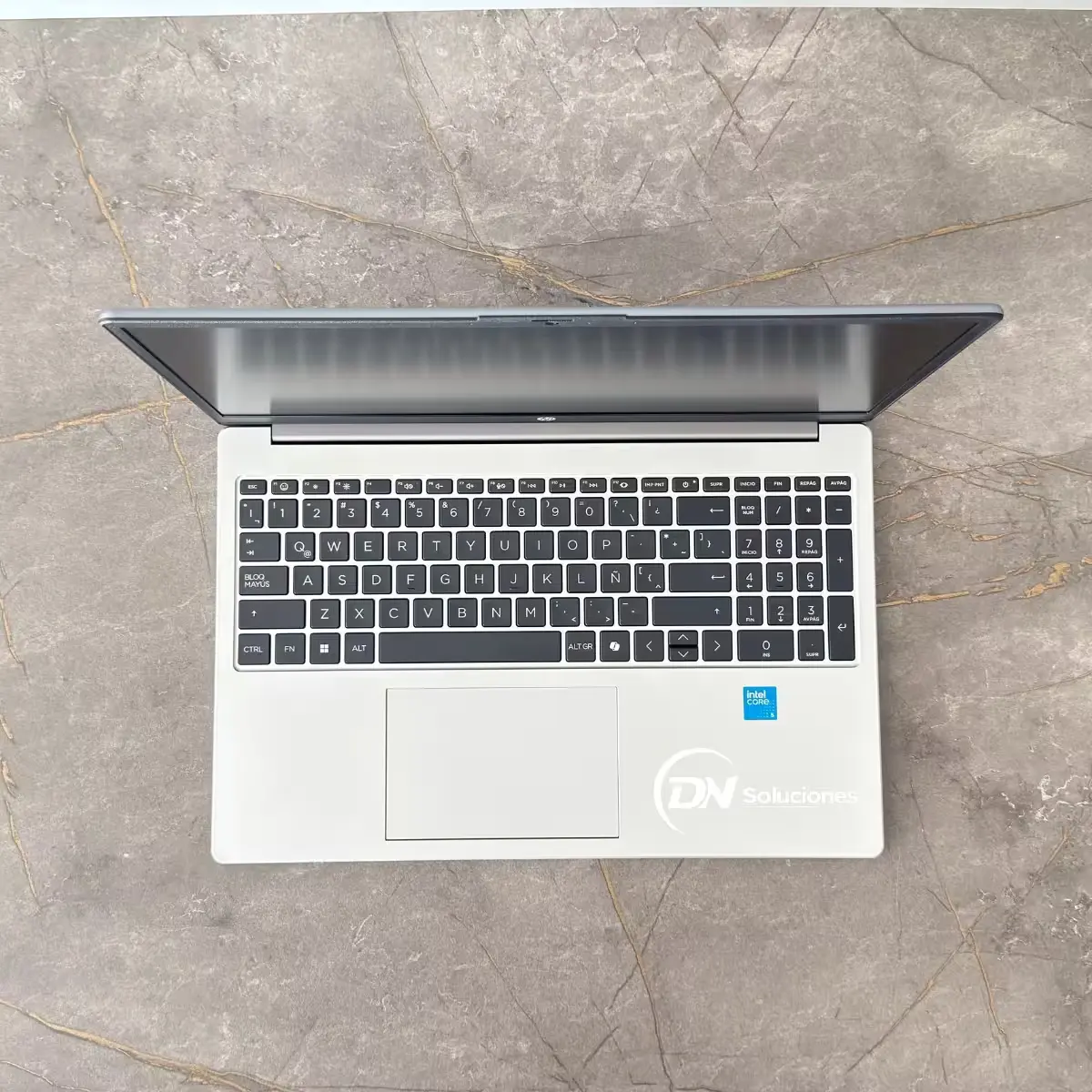 Laptop HP 250R G10 Core 5 120U | 16GB RAM | 512GB SSD | Potencia