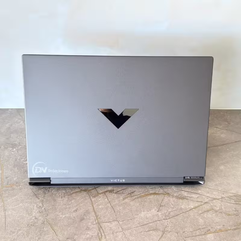 HP Victus Ryzen 7 7445HS RTX 3050 6GB | RAM Expandible a 32GB | SSD 512GB O 1TB