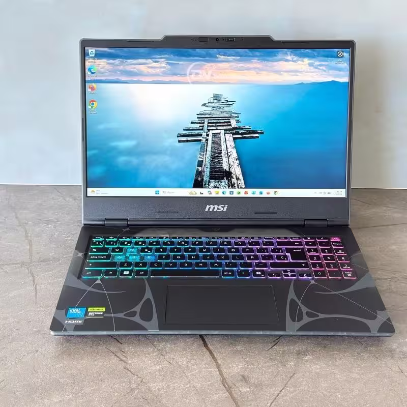 Laptop MSI Cyborg 15 Core 7 240H | RTX 5050 8GB | Ecuador – Quito – Tumbaco