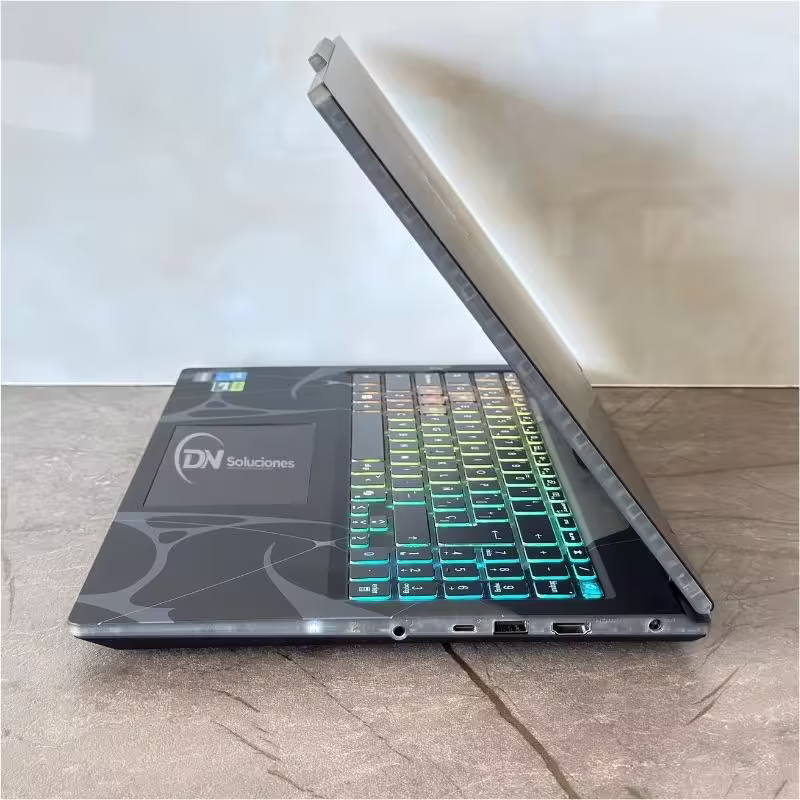 Laptop MSI Cyborg 15 Core 7 240H | RTX 5050 8GB | Ecuador – Quito – Tumbaco
