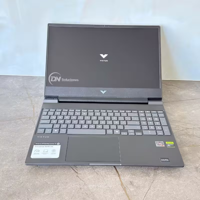 HP Victus Ryzen 7 7445HS RTX 3050 6GB | RAM Expandible a 32GB | SSD 512GB O 1TB